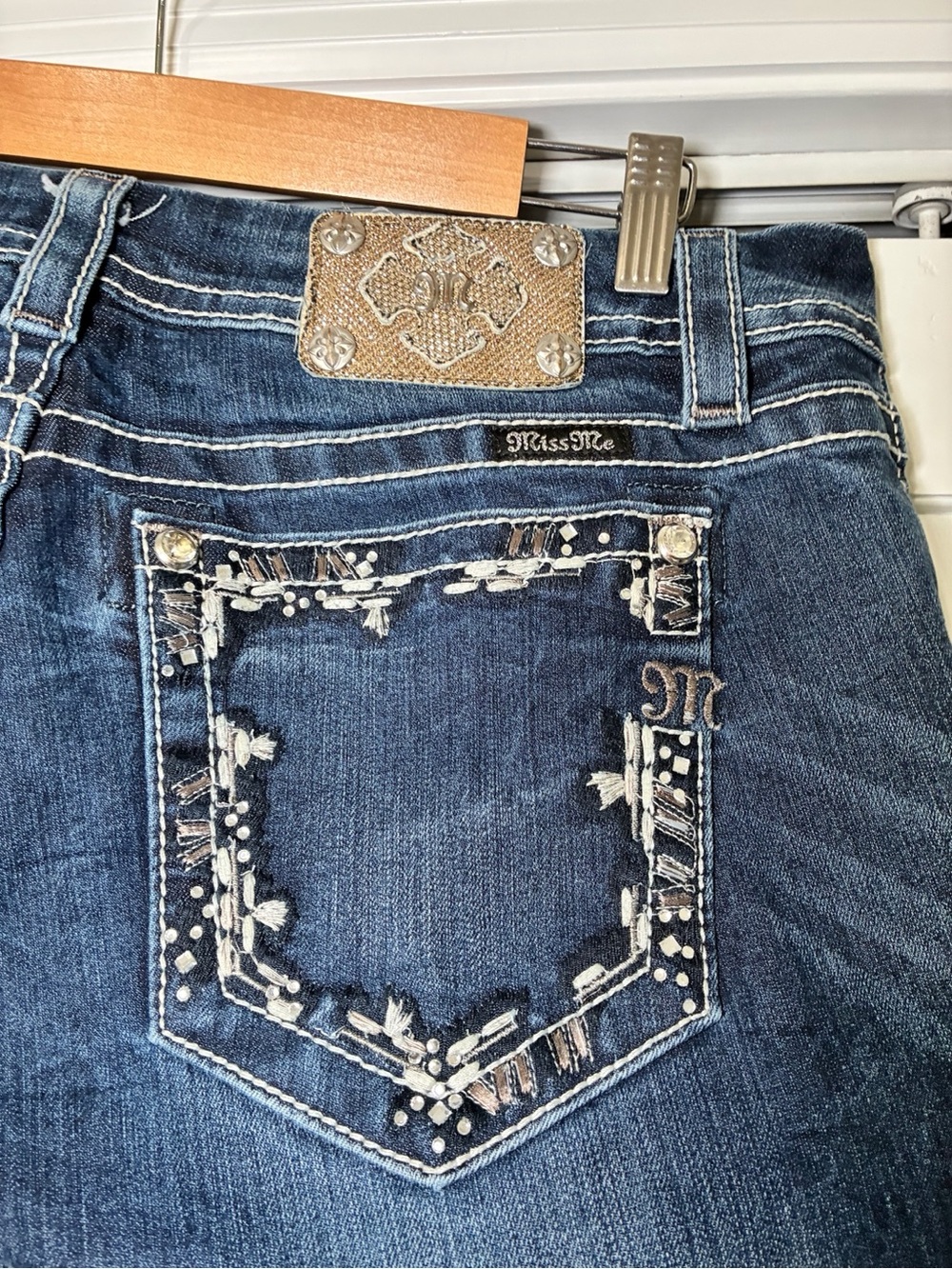 Miss Me bootcut embellished size 31 jeans - Picture 10 of 11